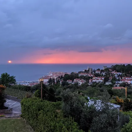 Captain's - Free Parking Apartment *